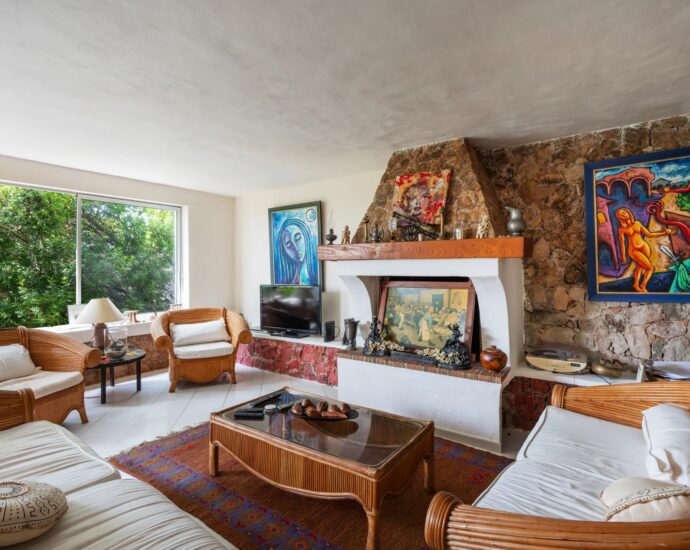 EXCEPTIONALLY RARE property – Domaine de Cala Rossa, villa nestled on the heights, panoramic views over the bays of Porto-Vecchio and Saint-Cyprien