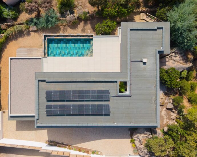 Rive Sud d’Ajaccio, Agosta, Secteur des Molinis, Villa contemporaine avec vue mer, 4 chambre, piscine à débordement, proche plage