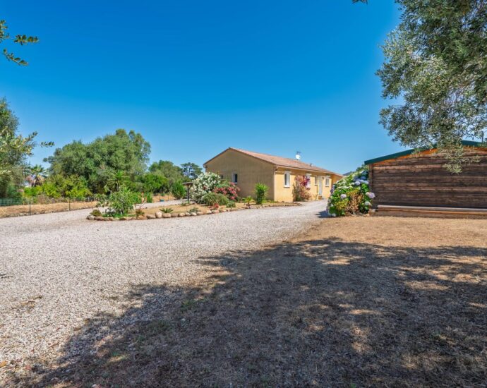 Calenzana, Villa, 4 chambres, piscine, vue montagnes, proche plage