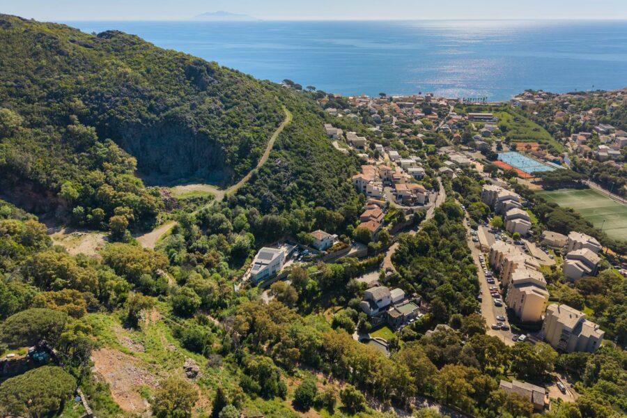 Cap Corse, Miomo, terrain constructible avec permis de construire, vue mer panoramique