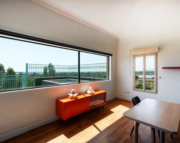 Exclusivité, Penthouse en duplex, 4 chambres, piscine, vue mer, proche plage