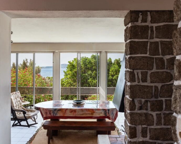 EXCEPTIONALLY RARE property – Domaine de Cala Rossa, villa nestled on the heights, panoramic views over the bays of Porto-Vecchio and Saint-Cyprien