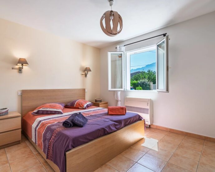 Calenzana, Villa, 4 chambres, piscine, vue montagnes, proche plage