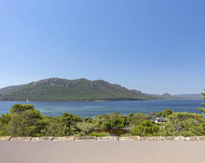 Cala Rossa, Benedettu, Panoramic Sea View Villa, 6 Bedrooms, Pool, Walking Distance to the Beach
