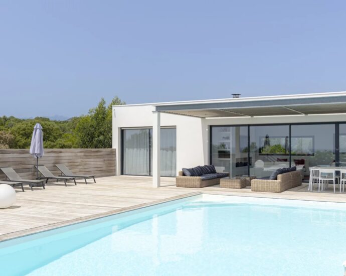 Cappiciola, Villa vue mer panoramique, 5 chambres,  piscine chauffée, proche plage
