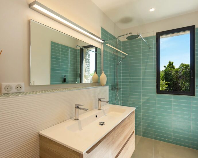 Domaine privé – Pinarello, Villa de 5 chambres, vue mer, piscine à débordement, proche plage