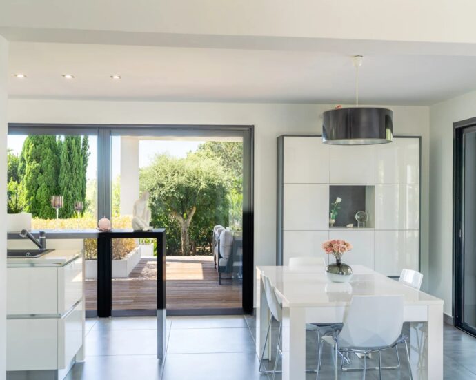 Sainte-Lucie de Porto-Vecchio, Capicciola, Architect-Designed Villa with Sea View, 4 Bedrooms, Spa, Close to the Beach