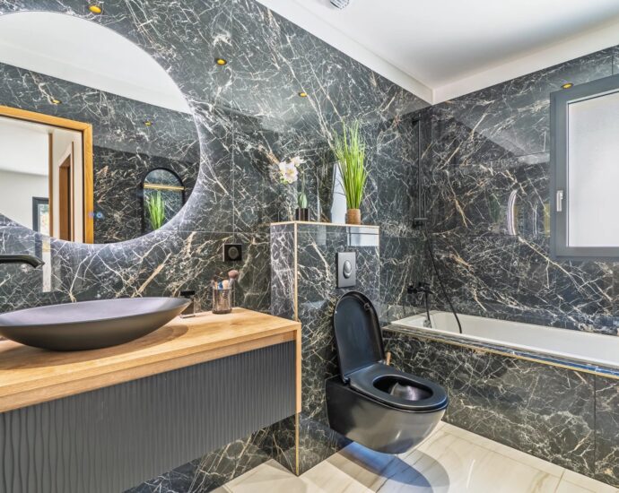 Exclusivité, Lozari, villa contemporaine vue mer, 3 chambres, piscine, plage à pied