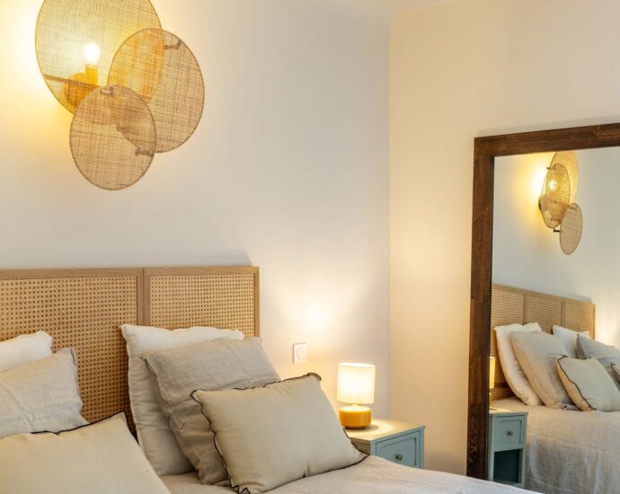 Sainte-Lucie-de-Porto-Vecchio, Villa vue mer panoramique, 5 chambres, piscine, plage à pied