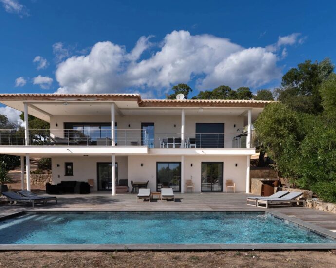 Exclusivité, Pinarello, Villa vue mer, 4 chambres, piscine, plage à pied