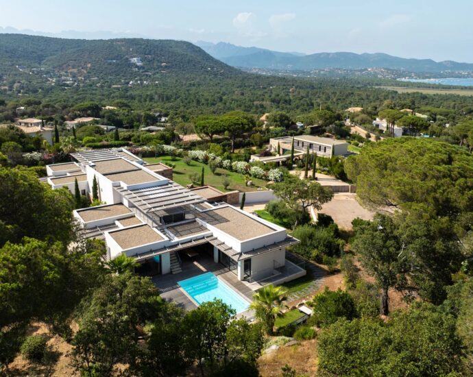 Capicciola – Ensemble de 2 magnifiques villas T6,  Piscine, vue mer, proche plage