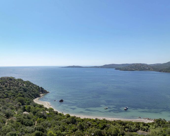 Cala Rossa, Benedettu, Panoramic Sea View Villa, 6 Bedrooms, Pool, Walking Distance to the Beach