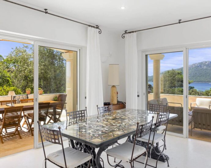 Cala Rossa, Benedettu, Panoramic Sea View Villa, 6 Bedrooms, Pool, Walking Distance to the Beach