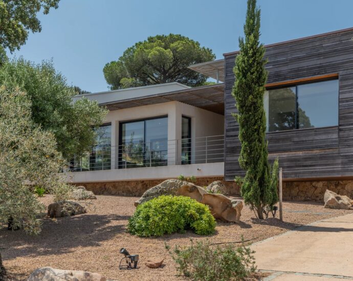 Sainte-Lucie de Porto-Vecchio, Vilatta, Villa mitoyenne, 5 chambres, piscine, vue mer, proche plage