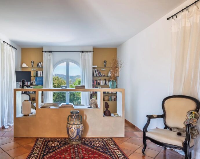 Calenzana, Villa, 5 bedrooms, mountain views, independent apartment, close to beaches