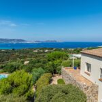 Lumio, Villa 4 chambres, piscine, vue panoramique mer et montagnes, plage à pied