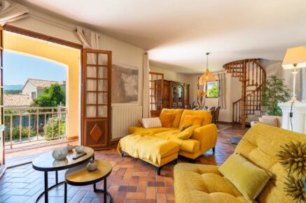 Saint-Florent, 5 bedroom villa, close to the beach and town center