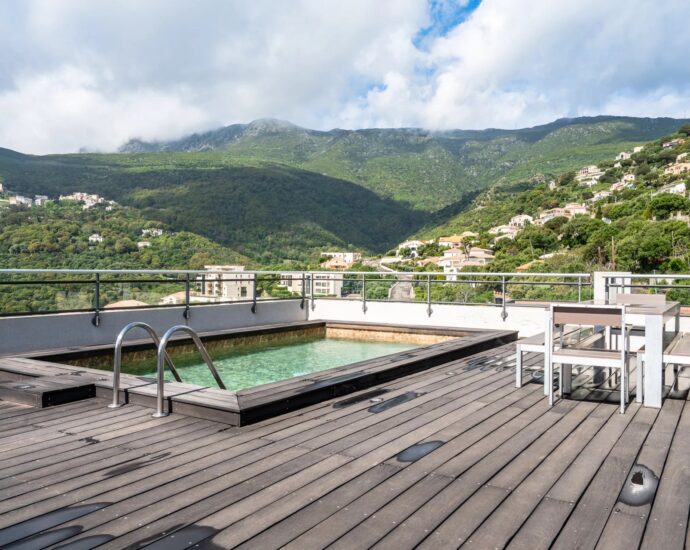 Bastia, Ville di Pietrabugno, Penthouse with Sea View, 4 Bedrooms, Pool, Near Beaches