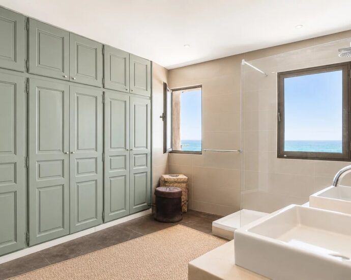 Monticello, Propriété pied dans l&rsquo;eau, vue mer panoramique, 4 chambres, accès direct à la mer