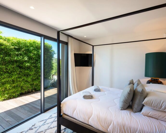 Domaine privé – Pinarello, Villa de 5 chambres, vue mer, piscine à débordement, proche plage