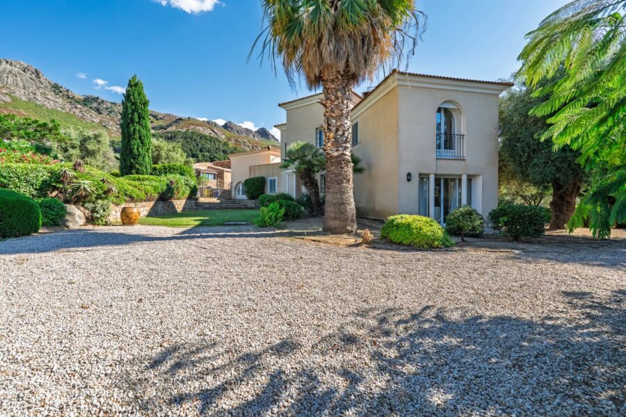 Calenzana, Villa, 5 chambres, vue montagnes, appartement indépendant, proche plages