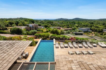 Domaine privé – Pinarello, Villa de 5 chambres, vue mer, piscine à débordement, proche plage