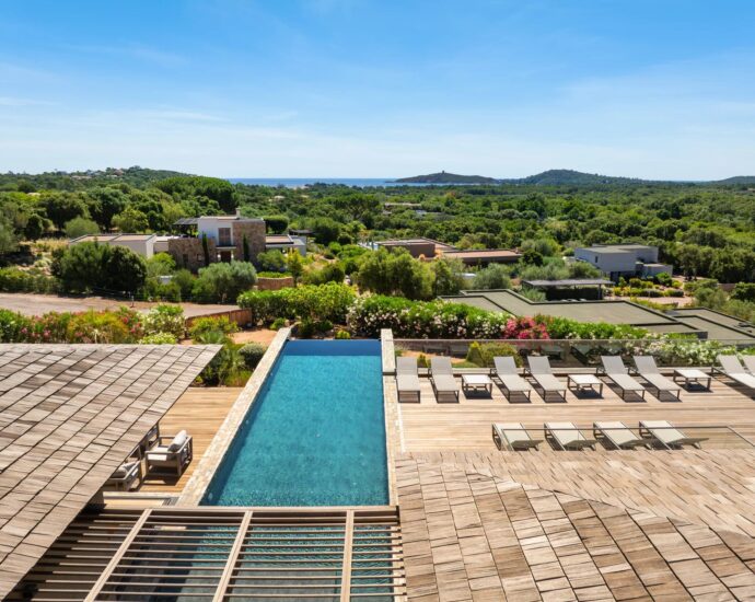 Domaine privé – Pinarello, Villa de 5 chambres, vue mer, piscine à débordement, proche plage