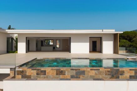 Rive Sud d’Ajaccio, Agosta, Secteur des Molinis, Villa contemporaine avec vue mer, 4 chambre, piscine à débordement, proche plage