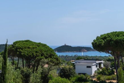 Sainte-Lucie de Porto-Vecchio, Vilatta, Villa mitoyenne, 5 chambres, piscine, vue mer, proche plage