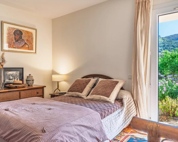 Calenzana, Villa, 5 bedrooms, mountain views, independent apartment, close to beaches
