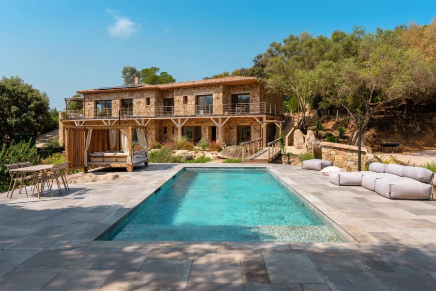 Porticcio, Shepherd’s House-Style Villa, 5 Bedrooms, Swimming Pool, Close to the Beach
