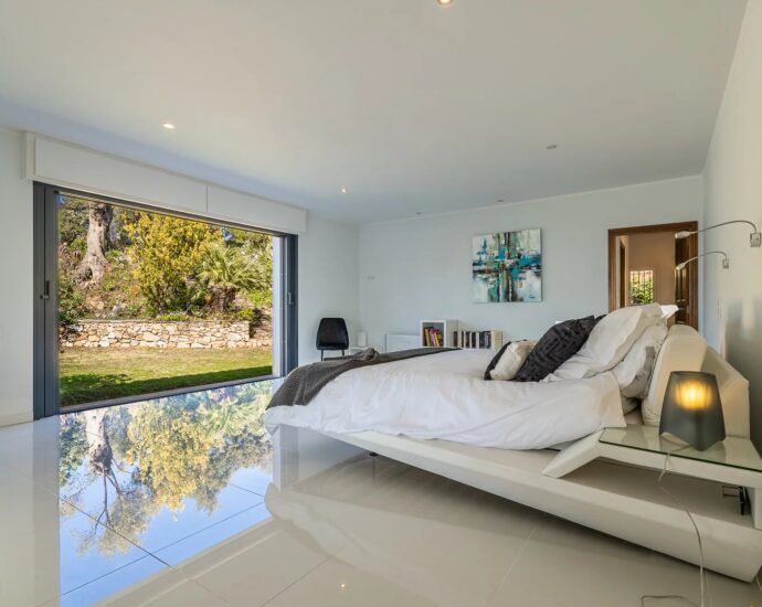 Lumio, 6 bedroom villa, panoramic sea view, infinity pool, near beach