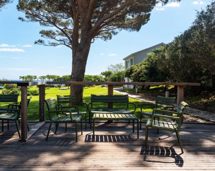 Cap Corse, Sisco, private waterfront estate, 4 units and direct access