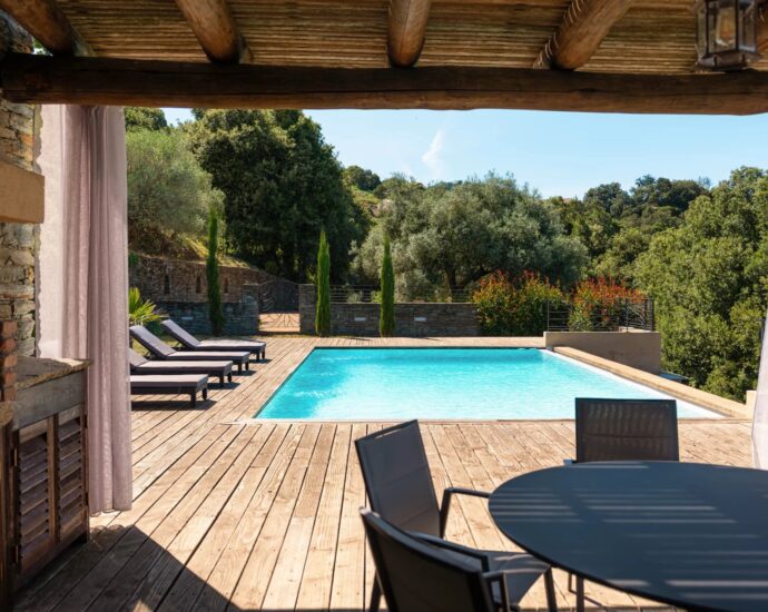 Sorbo-Ocagnano, Villa vue mer,  4 chambres, piscine, proche plage