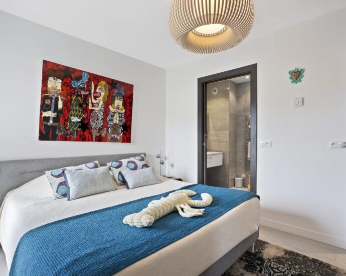 Porto-Vecchio, appartement contemporain, 3 chambres, vue mer, proche plage, piscine