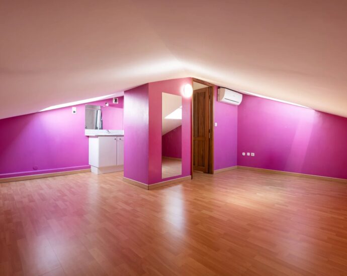 Exclusivité, Penthouse en duplex, 4 chambres, piscine, vue mer, proche plage
