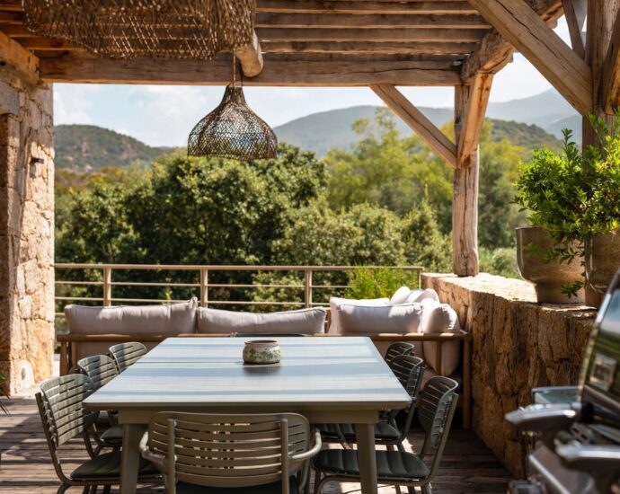 Porticcio, Shepherd’s House-Style Villa, 5 Bedrooms, Swimming Pool, Close to the Beach