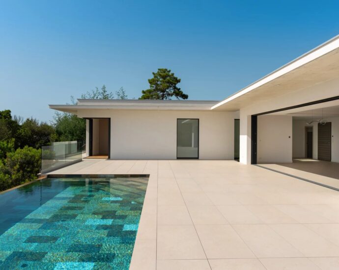 Rive Sud d’Ajaccio, Porticcio, Villa contemporaine avec vue mer, 4 chambre, piscine à débordement, proche plage