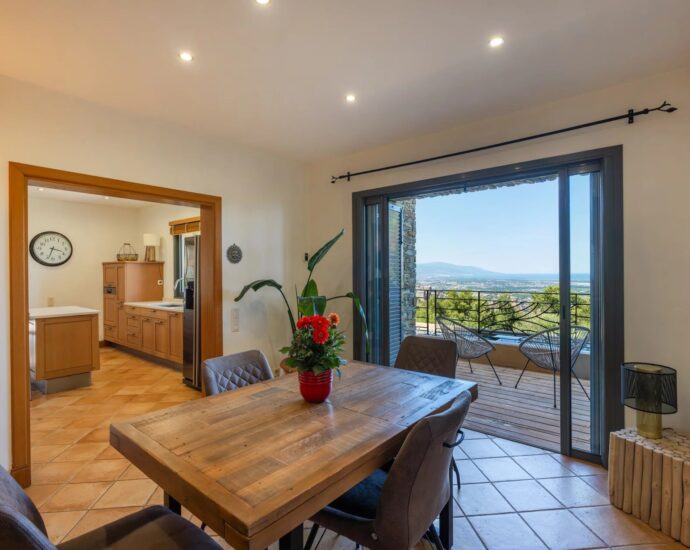 Sorbo-Ocagnano, Villa vue mer,  4 chambres, piscine, proche plage