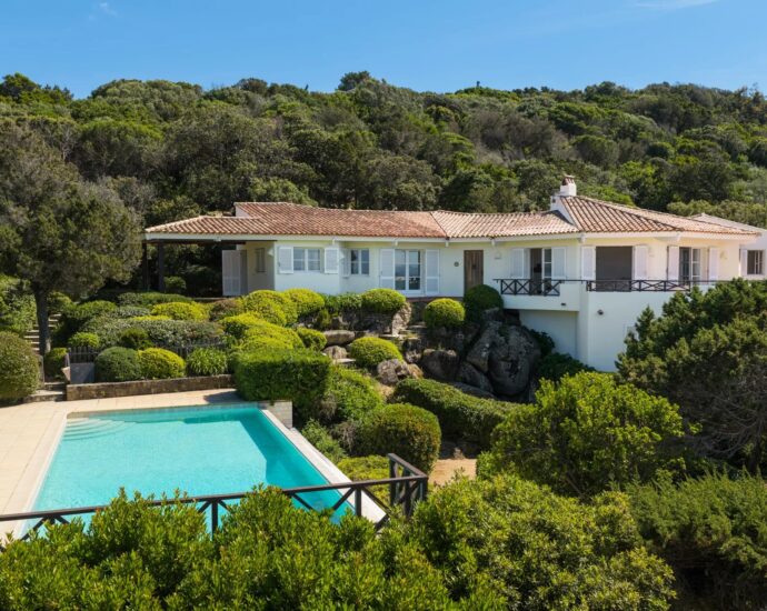 Coti-Chiavari, Villa 6 chambres, piscine, vue mer, plage à pied