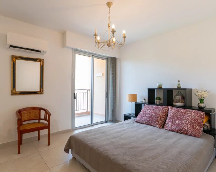 Exclusivité, Ajaccio, Route des Sanguinaires, Appartement vue mer panoramique, terrasse, une chambre, plage à pied