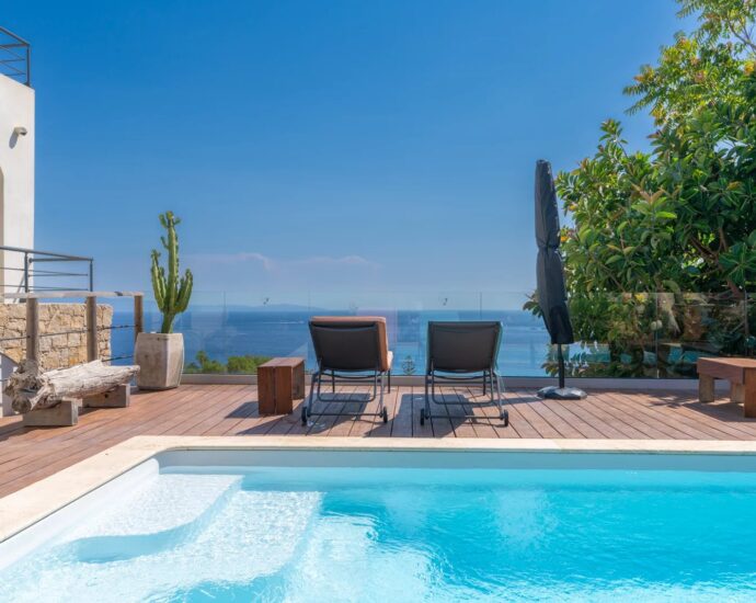 Ajaccio, Route des Sanguinaires, Villa vue mer panoramique, 4 chambres, piscine, plage à pied