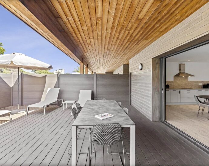 Cala Rossa, holyday residence, 5 Villas, near the beach