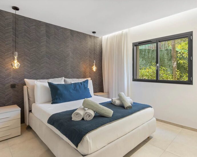 Sainte lucie de Porto Vecchio – Architect-Designed Villa – 4 Bedrooms – Swimming Pool – Mountain Views – Sea Glimpse