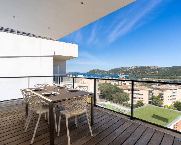 Porto-Vecchio, appartement contemporain, 3 chambres, vue mer, proche plage, piscine