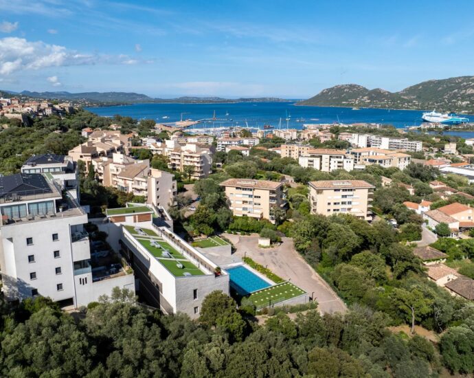 Porto-Vecchio, appartement contemporain, 3 chambres, vue mer, proche plage, piscine