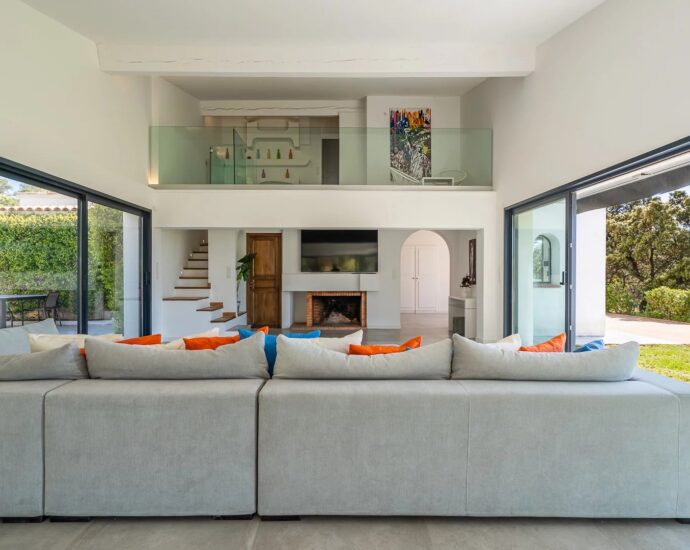Lumio, 6 bedroom villa, panoramic sea view, infinity pool, near beach