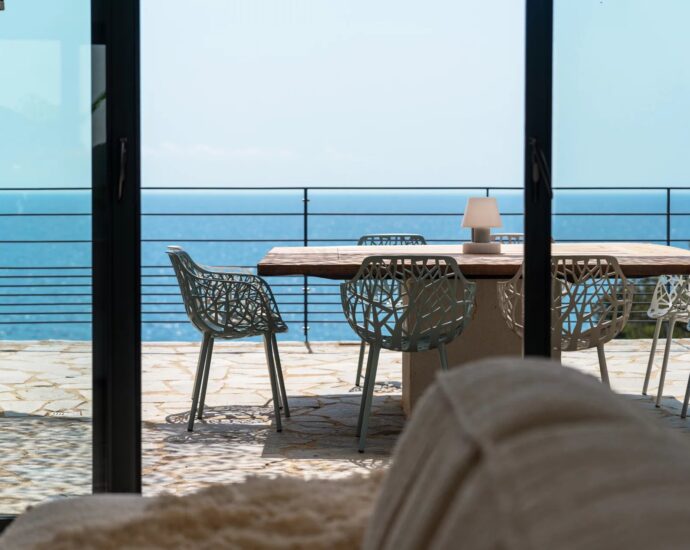Cap Corse, Erbalunga, waterfront villa with private cove, direct sea access,7 Bedrooms, infinity Pool