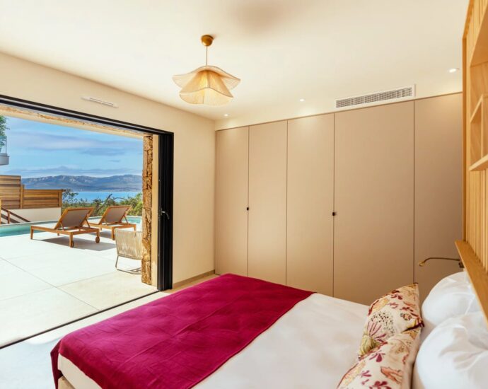 Rive-Sud d&rsquo;Ajaccio, Porticcio, villa vue mer, 4 Chambres, piscine, proche plage
