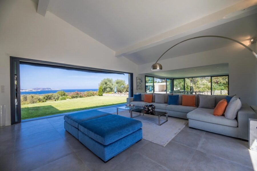 Lumio, 6 bedroom villa, panoramic sea view, infinity pool, near beach